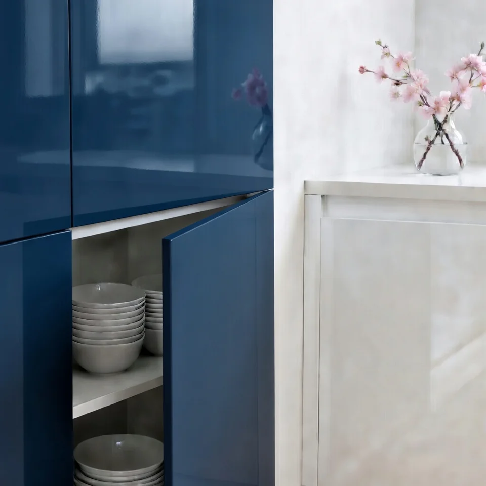 Azul Índigo Luxe Plus, façade de cuisine bleue indigo super brillante