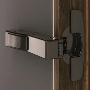 Charnière à plat · Hettich sensys · Charnière 45° d’angle chanfreiné noire, vue du produit